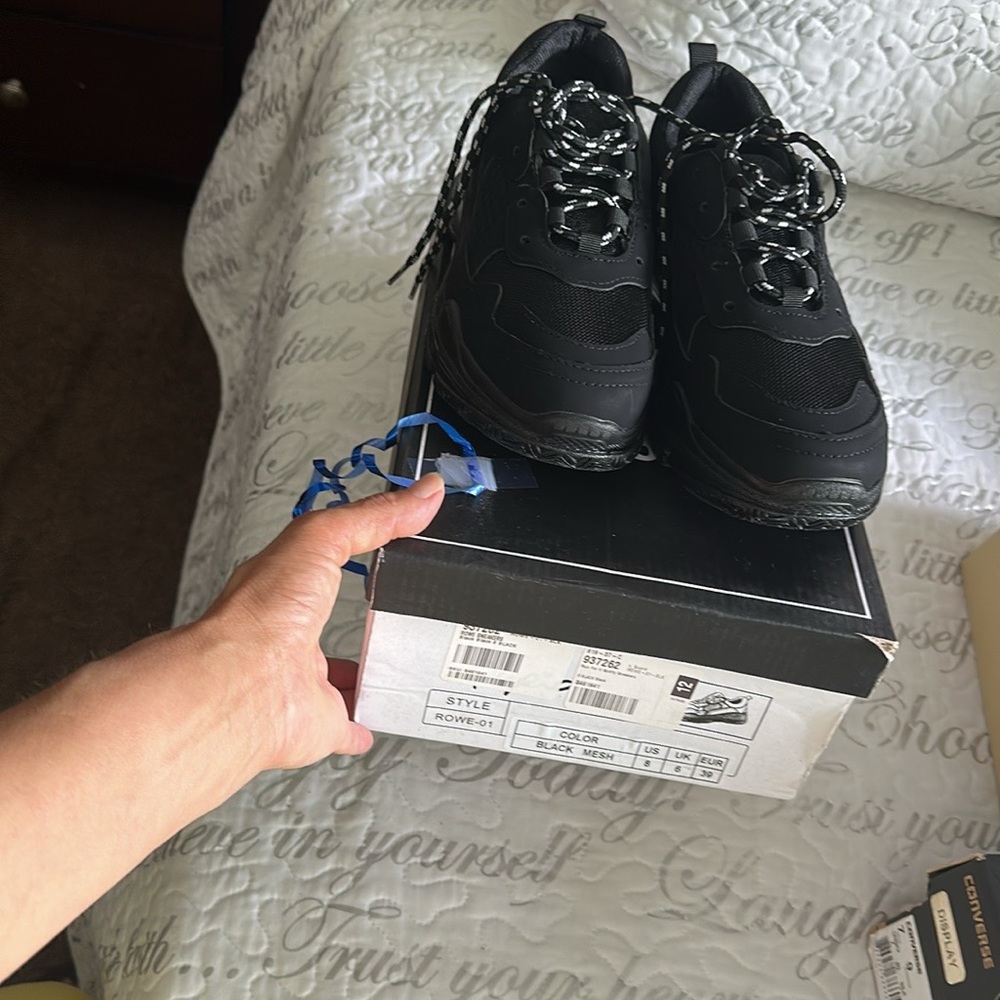 NEW sketcher running shoes